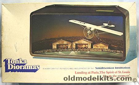 Tonka Dioramas 1/48 Spirit of St. Louis Landing at Paris, 7014 plastic model kit